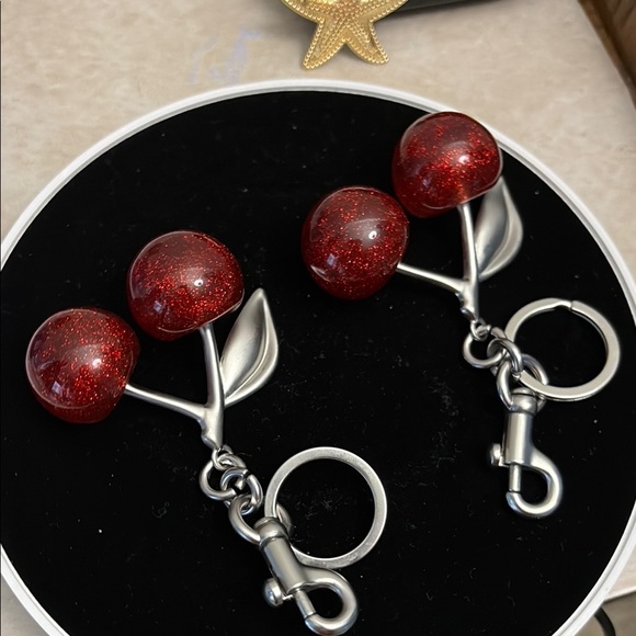 Sparkling Cherry Keychain - Picture 11 of 17